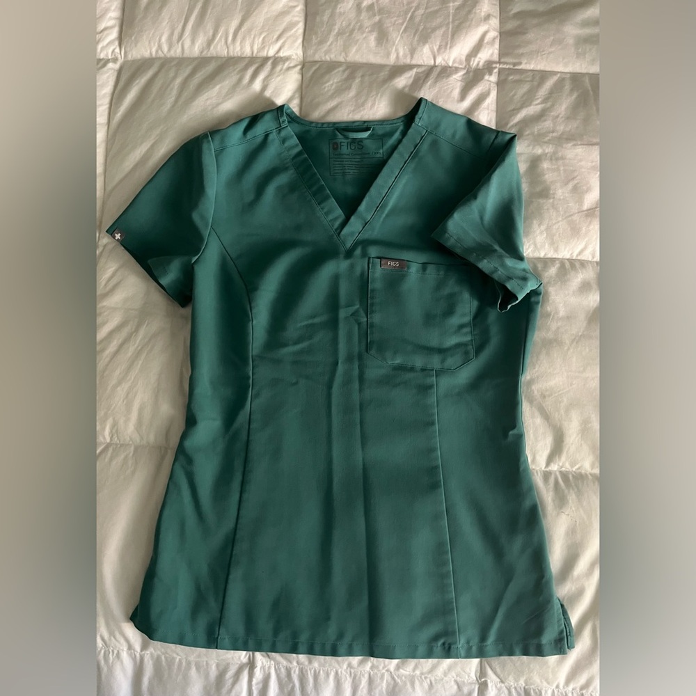 FIGS Catarina scrub top